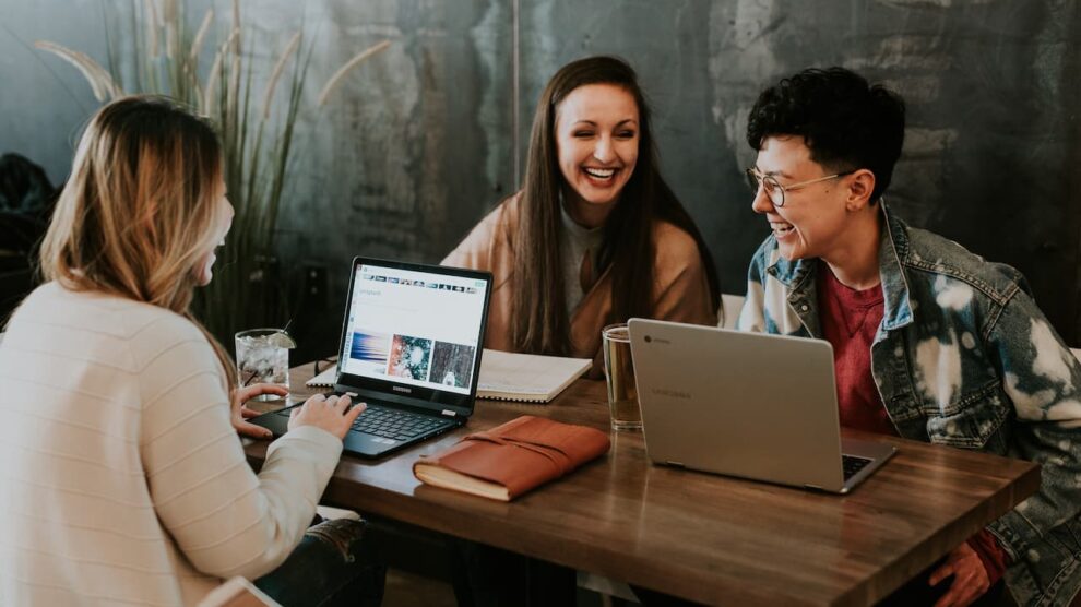 Embracing the Remote Lifestyle: Finding a Job While Relocating to a New Place